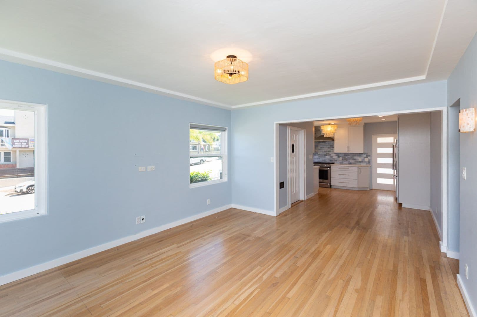 San Diego House: 4557 Saratoga Avenue