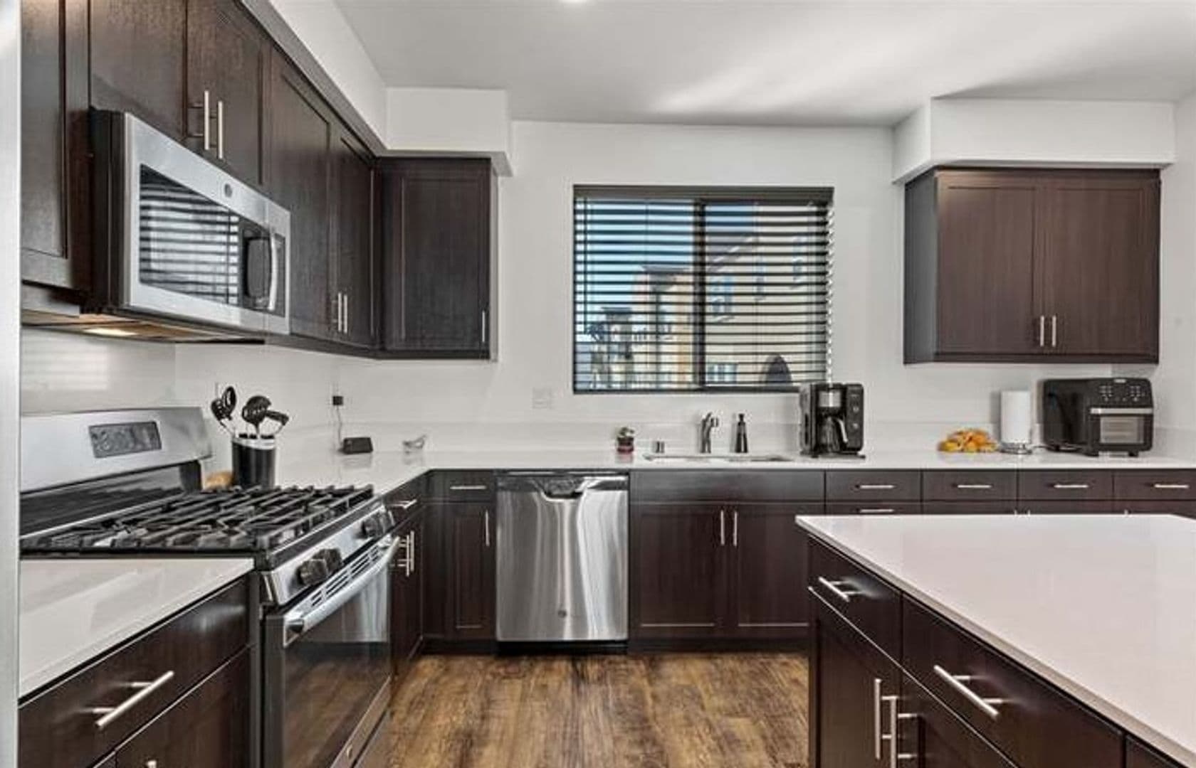 San Diego Condo: 5402 Calle Sandwaves Unit 165