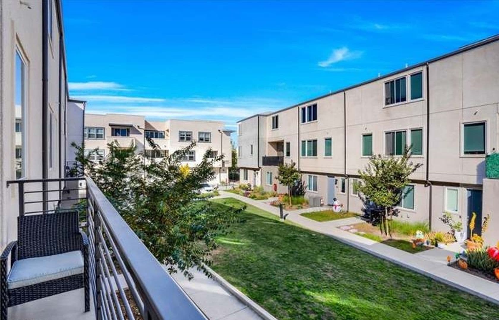 San Diego Condo: 5402 Calle Sandwaves Unit 165