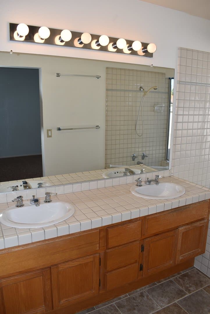 San Diego House: 8232 Torrell Way