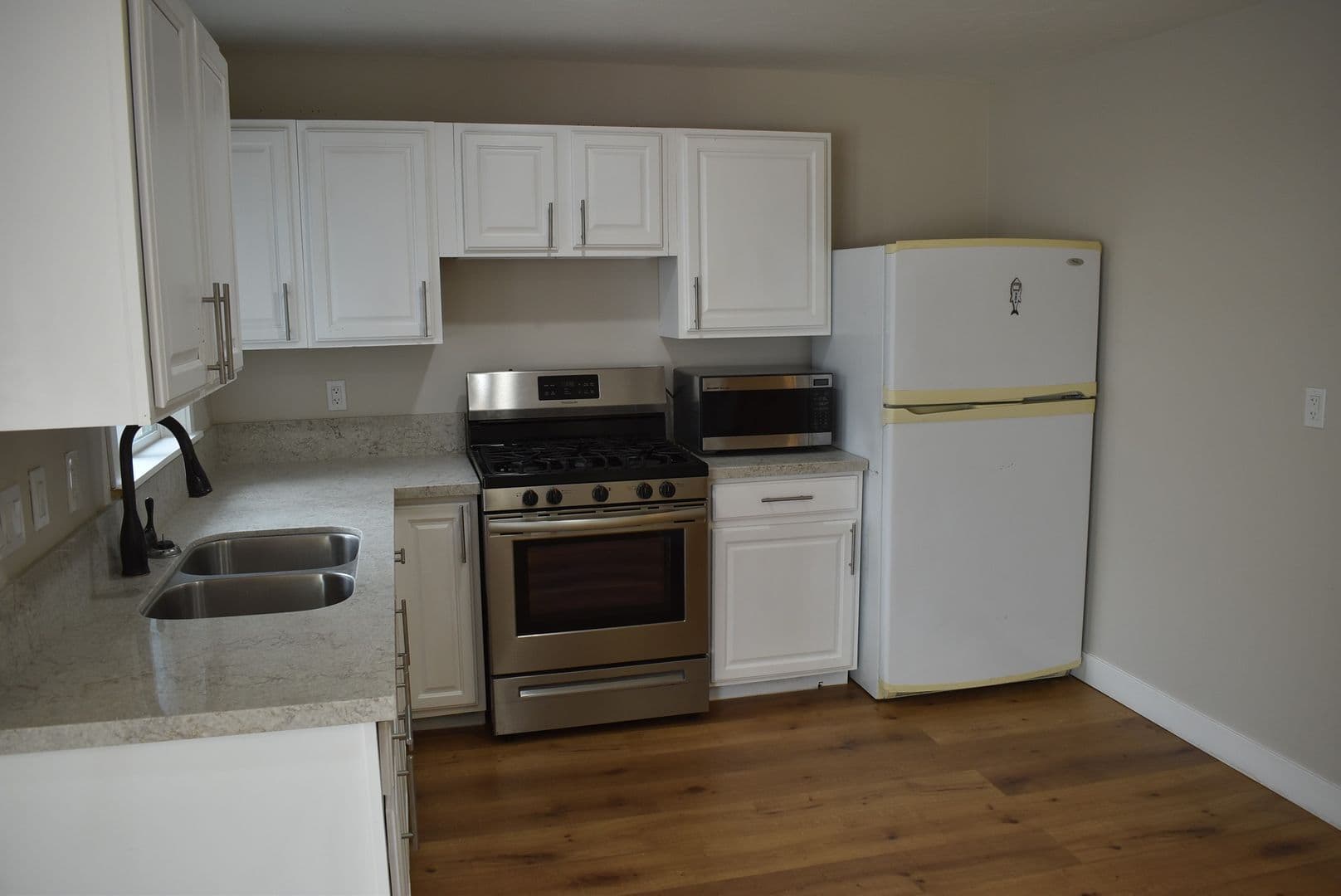 Lakeside House: 13037 Julian Ave -ADU