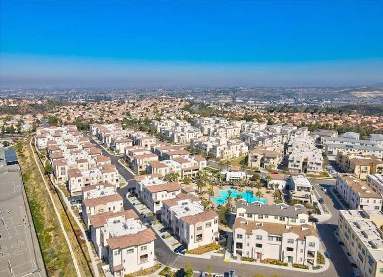 San Diego Condo: 5402 Calle Sandwaves Unit 165