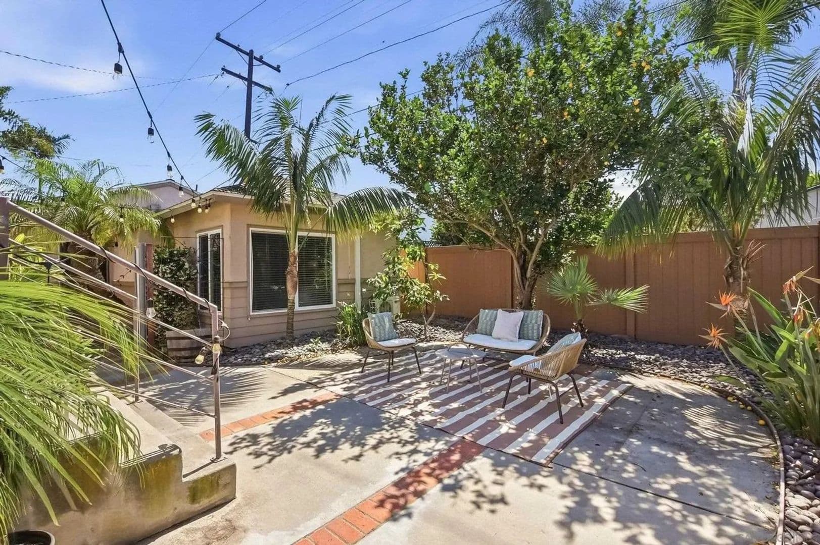 San Diego House: 3634 Crown Point Drive