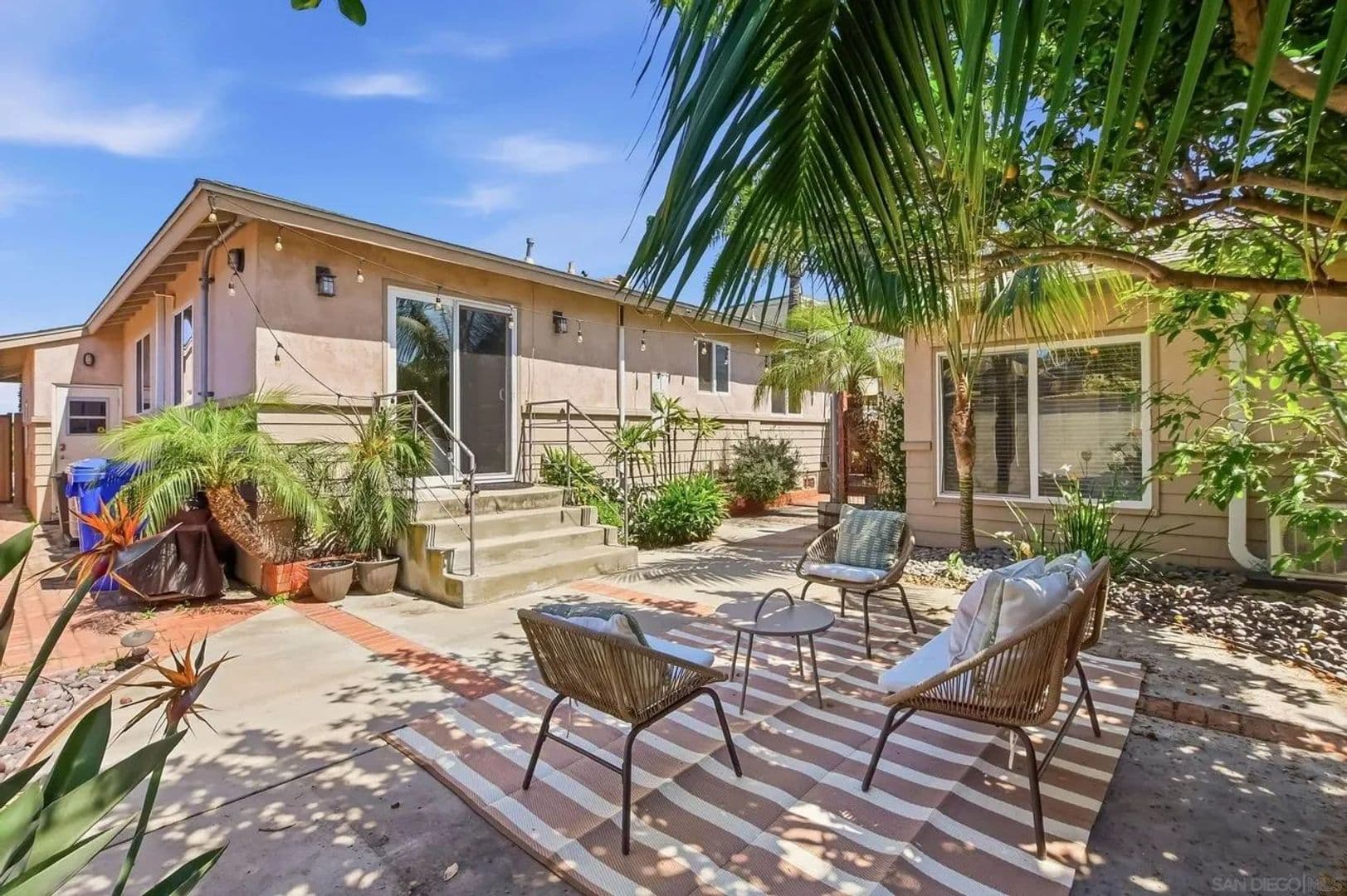 San Diego House: 3634 Crown Point Drive