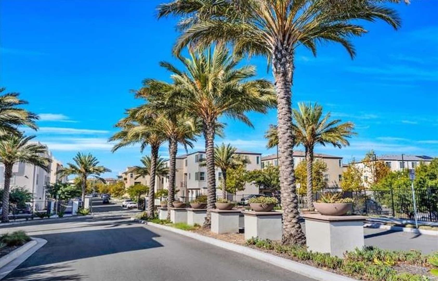 San Diego Condo: 5402 Calle Sandwaves Unit 165