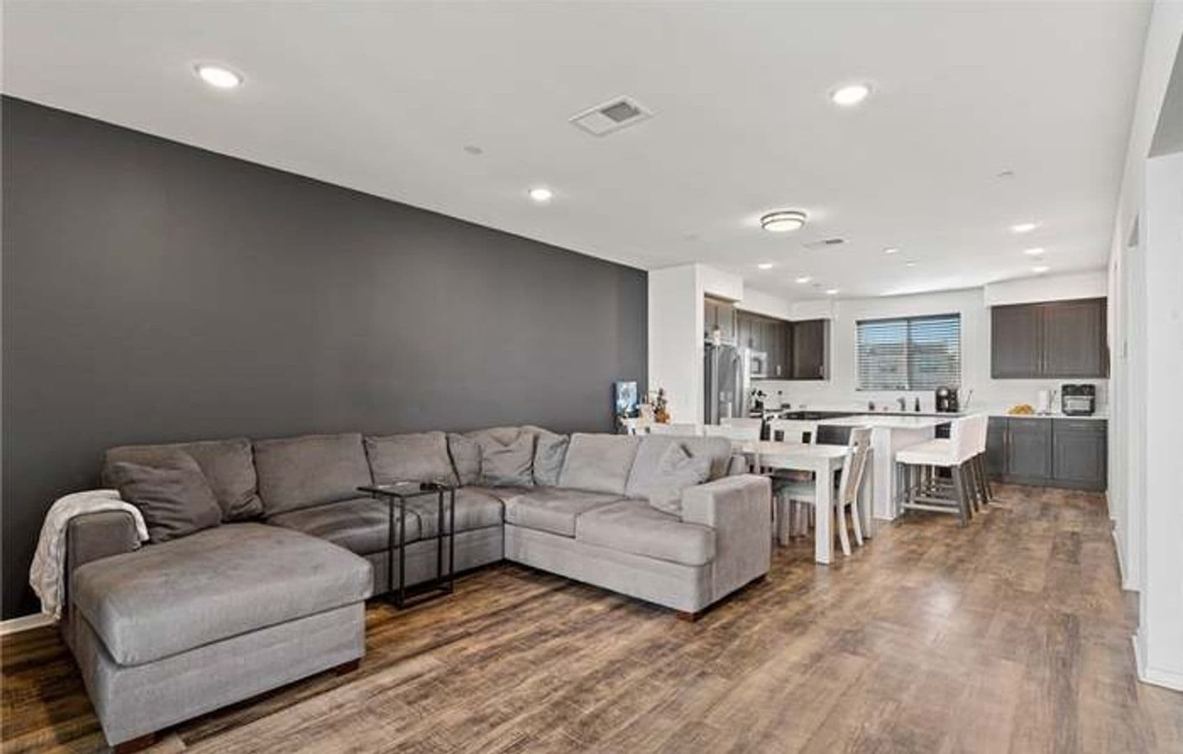 San Diego Condo: 5402 Calle Sandwaves Unit 165