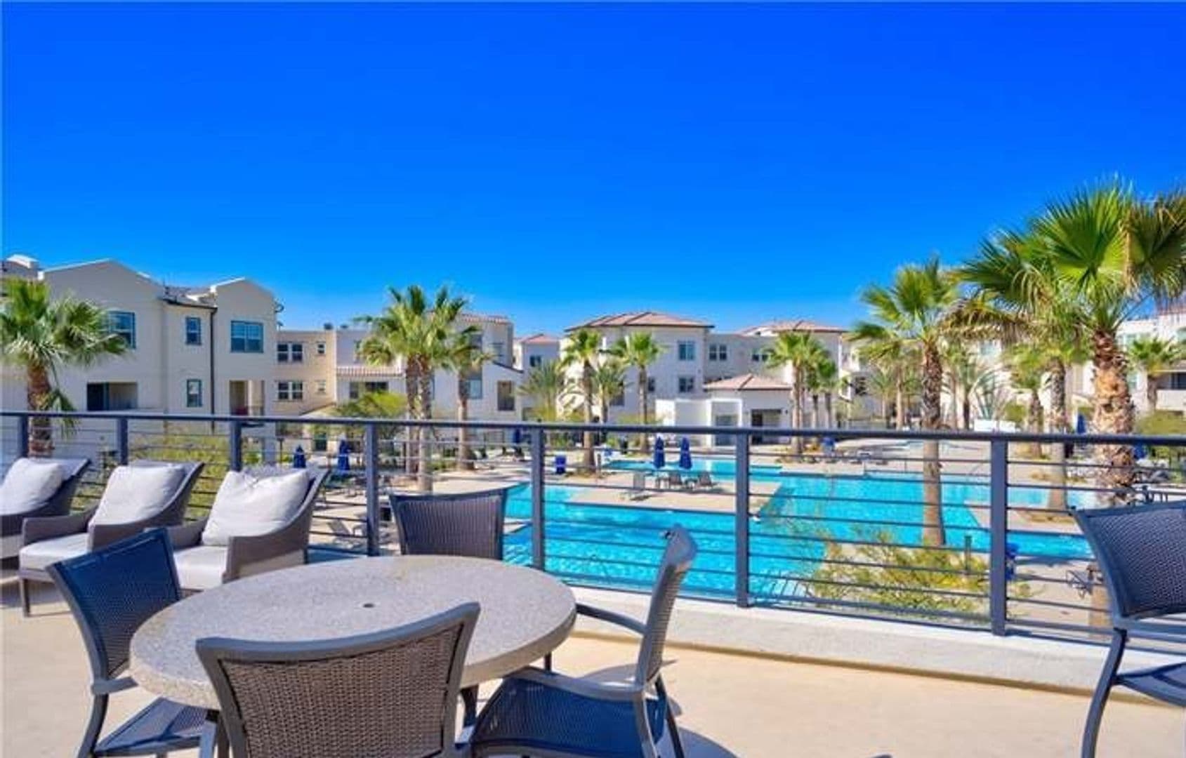 San Diego Condo: 5402 Calle Sandwaves Unit 165