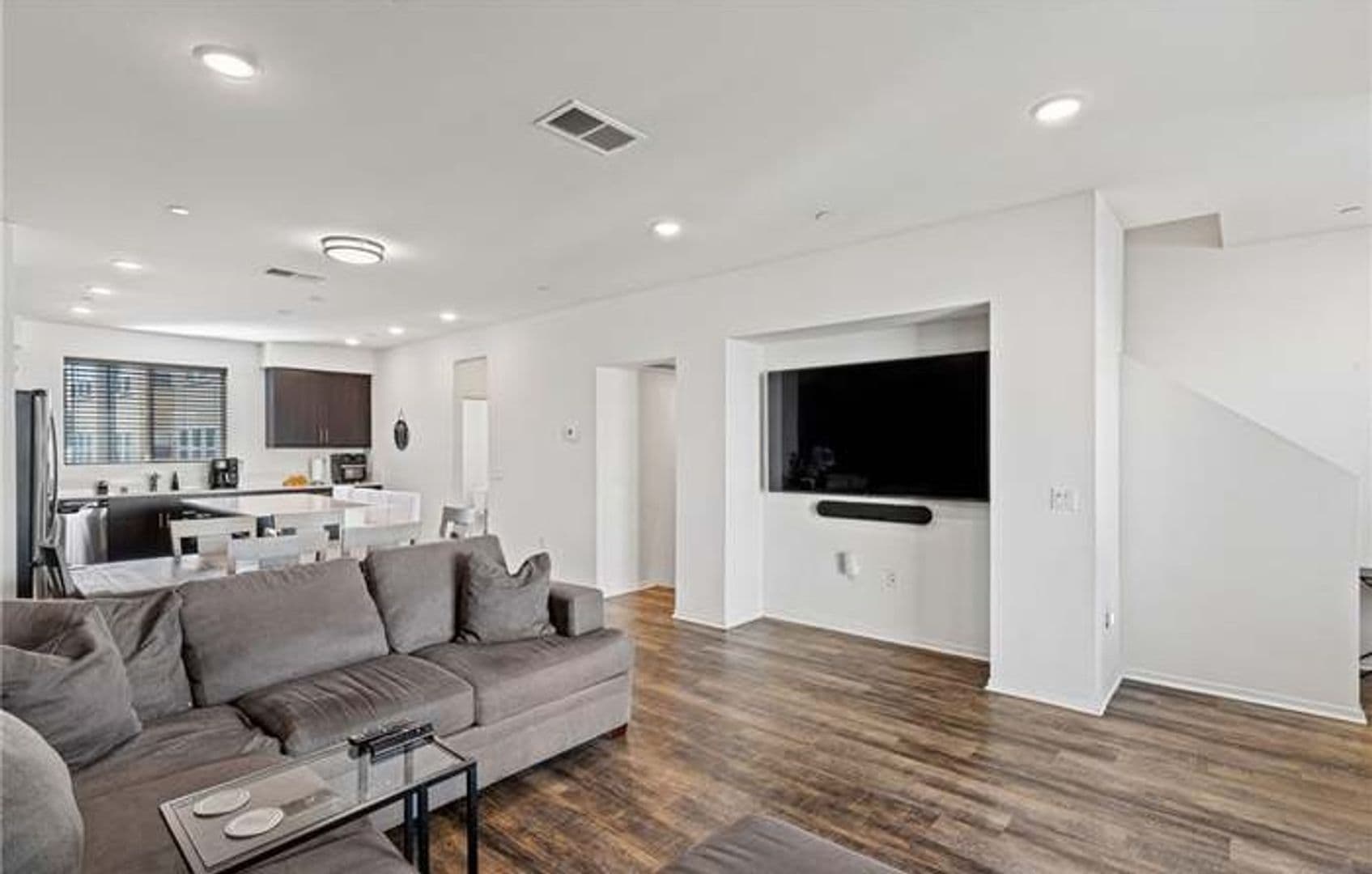 San Diego Condo: 5402 Calle Sandwaves Unit 165