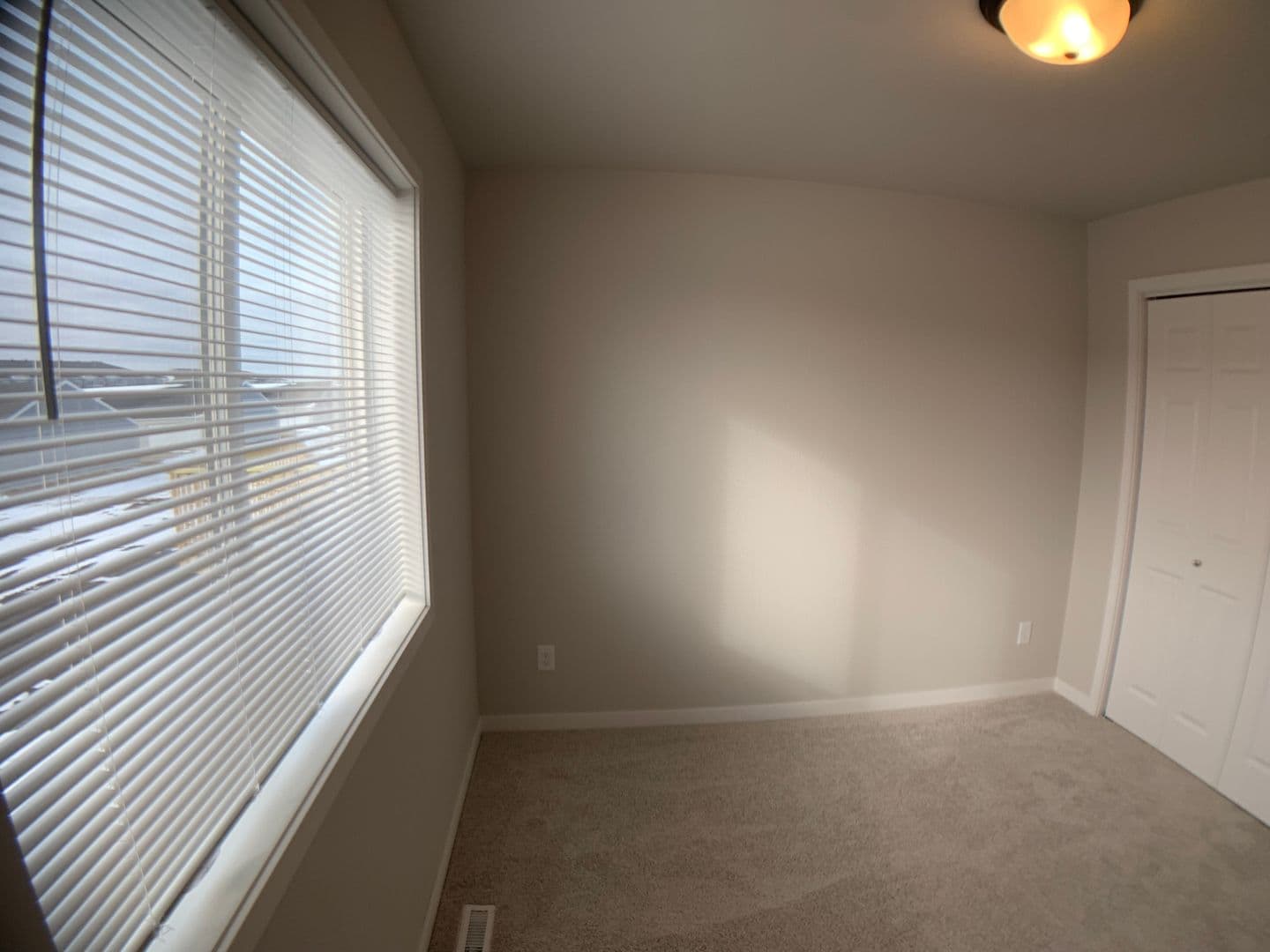 Moorhead Townhome: 1701-1919 Johnson Dr S