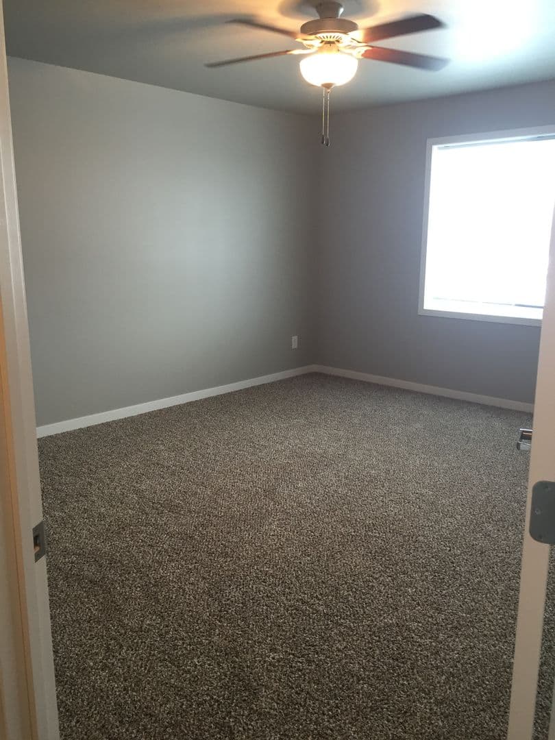 Moorhead Townhome: 35th St Circle S