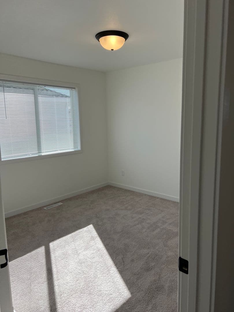 Fargo House: 6510 28th St S