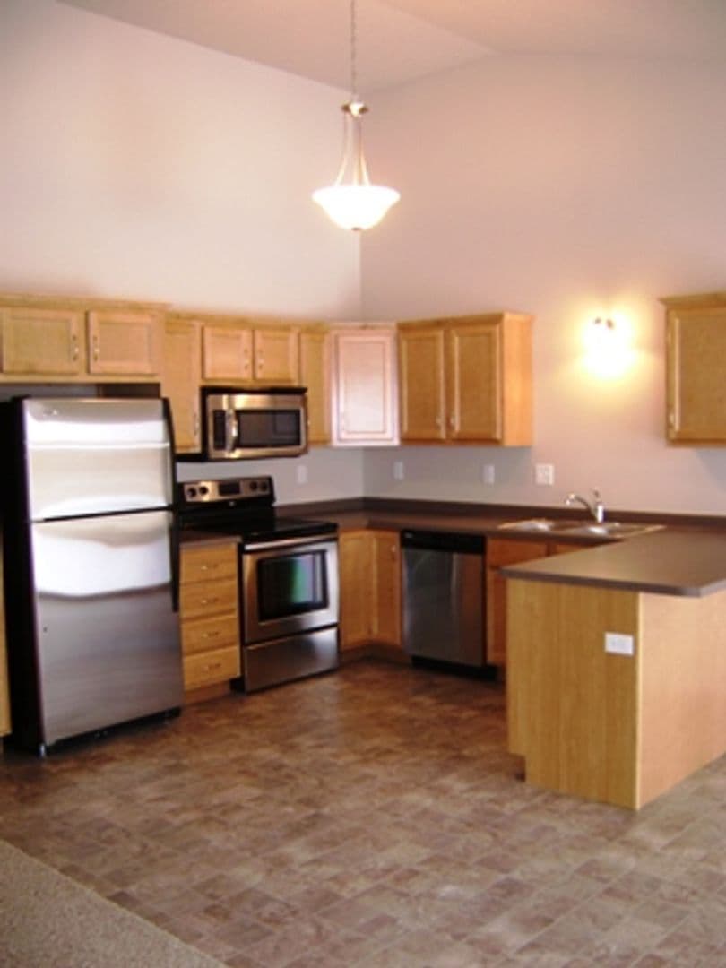 West Fargo Townhome: 11th Ave E