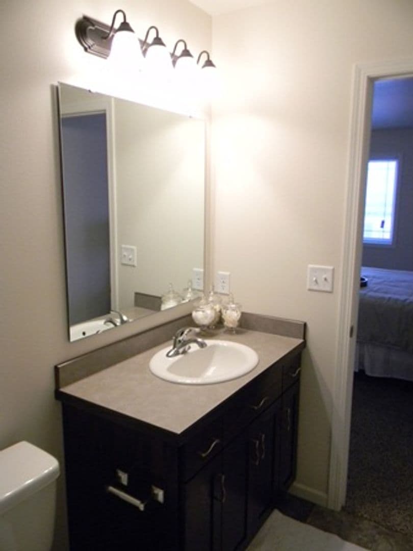 Fargo House: 5975 57th Ave S