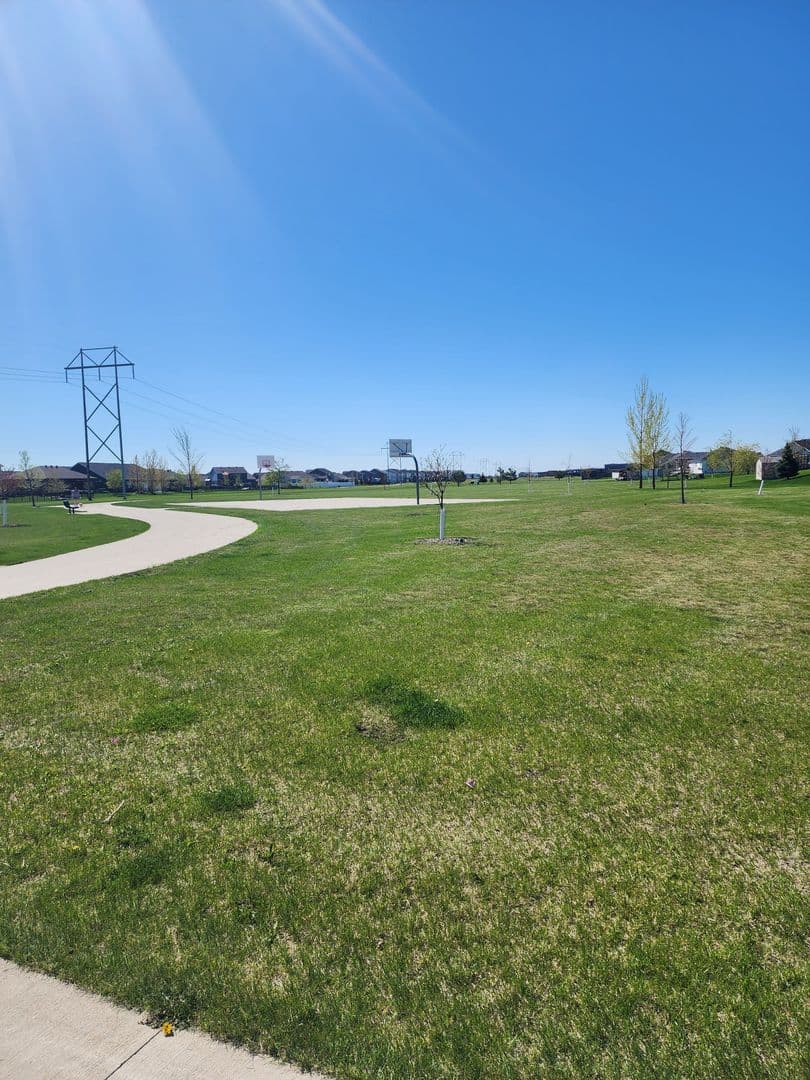 West Fargo House: 1360 Goldenwood Dr NW