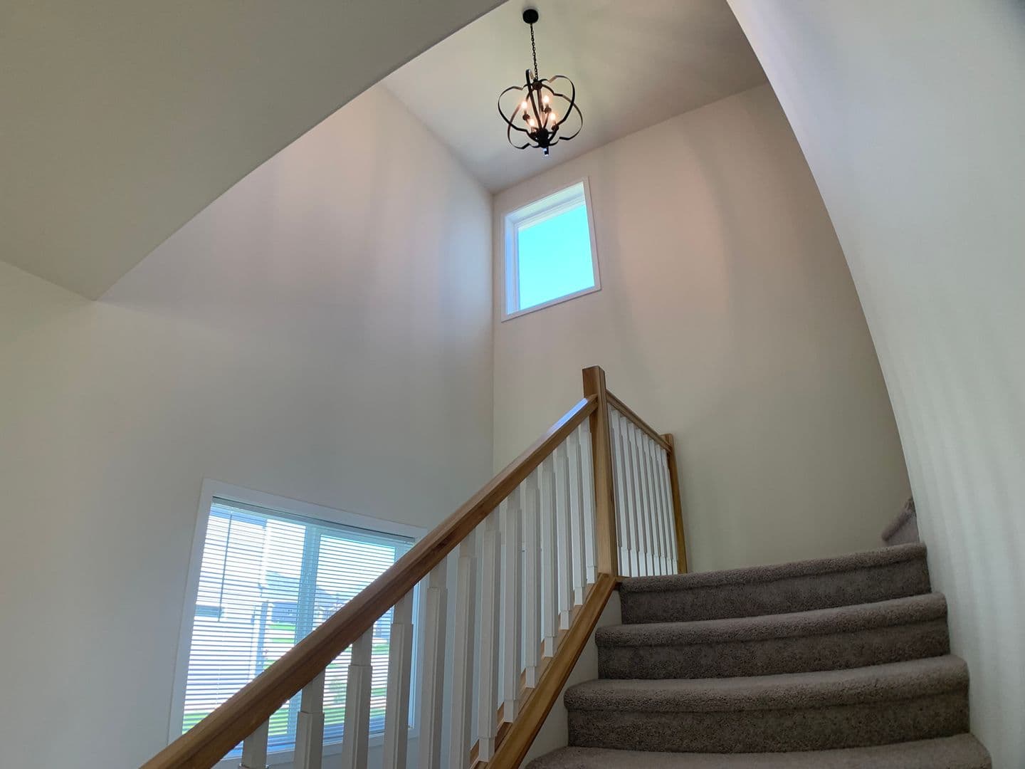 West Fargo House: 1360 Goldenwood Dr NW