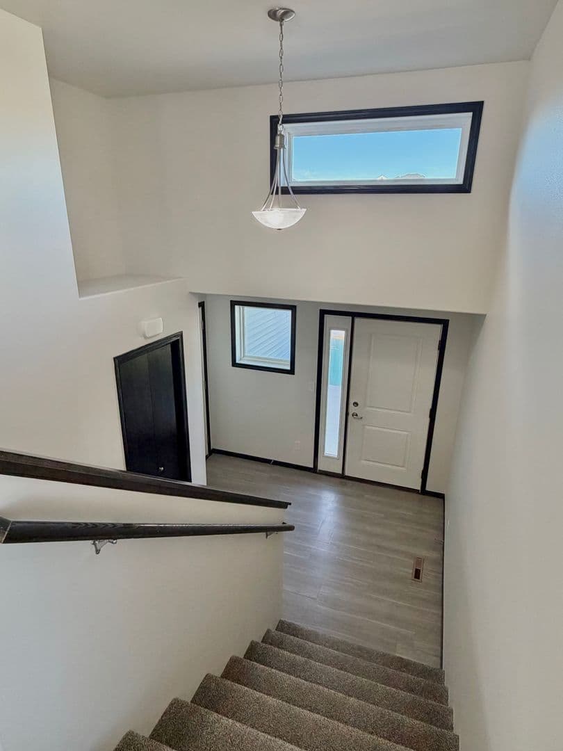 West Fargo House: 951 Eaglewood Ave W
