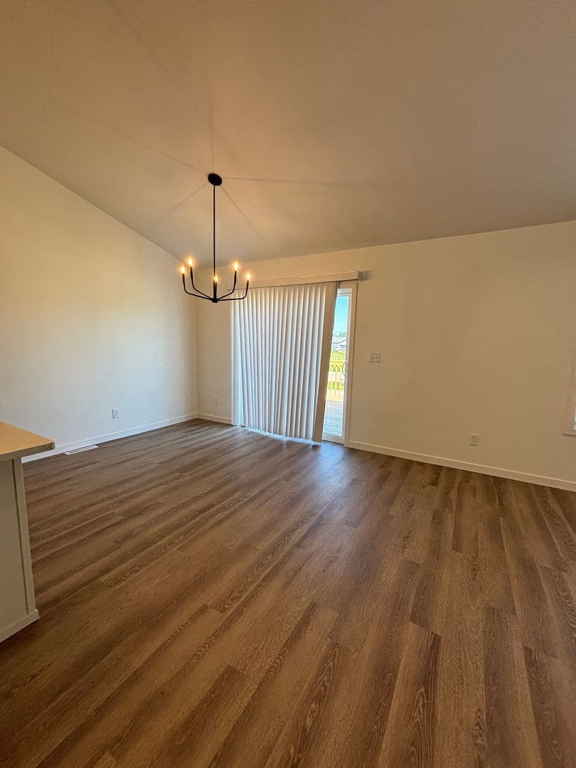 West Fargo Townhome: 950 61st Ave W - 5837 James Dr W