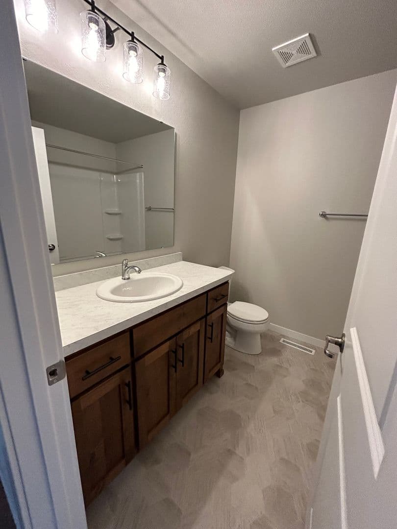 Moorhead Townhome: 3602-3890 19th St S