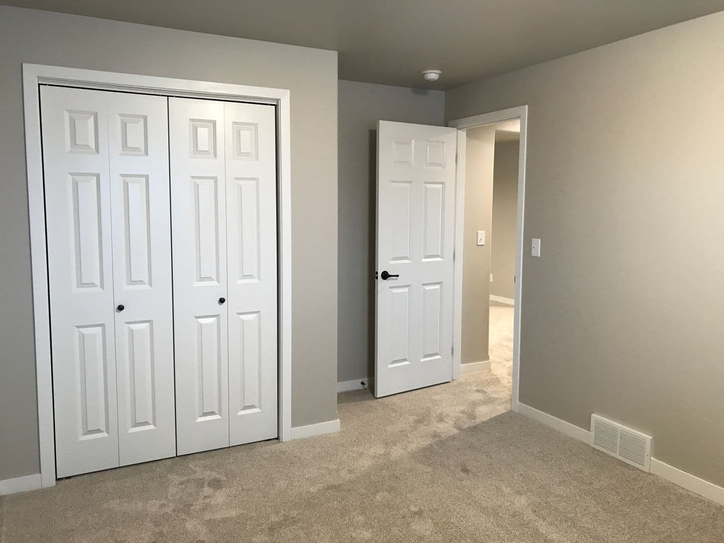 West Fargo House: 2723 11th St W