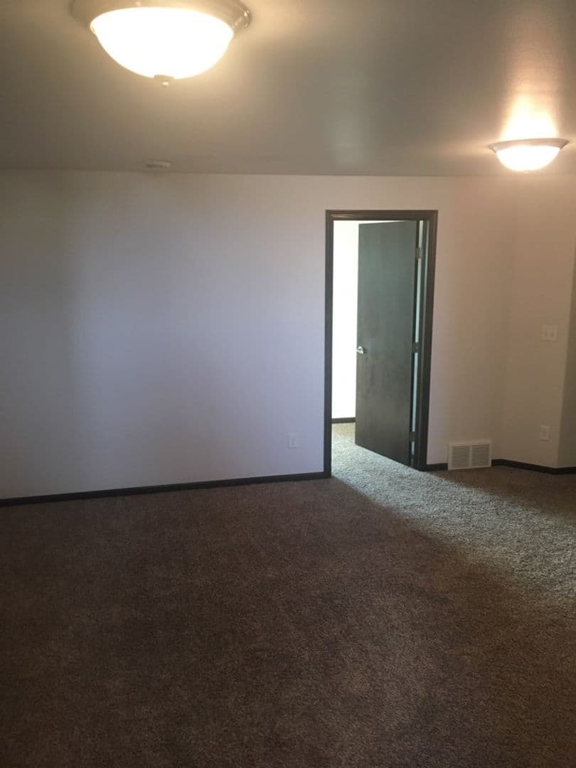 Moorhead House: 3114 27th St S