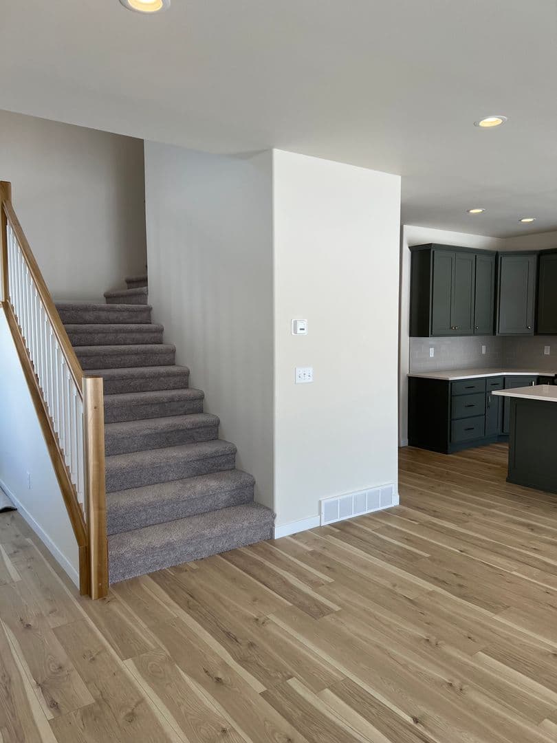 West Fargo House: 1360 Goldenwood Dr NW