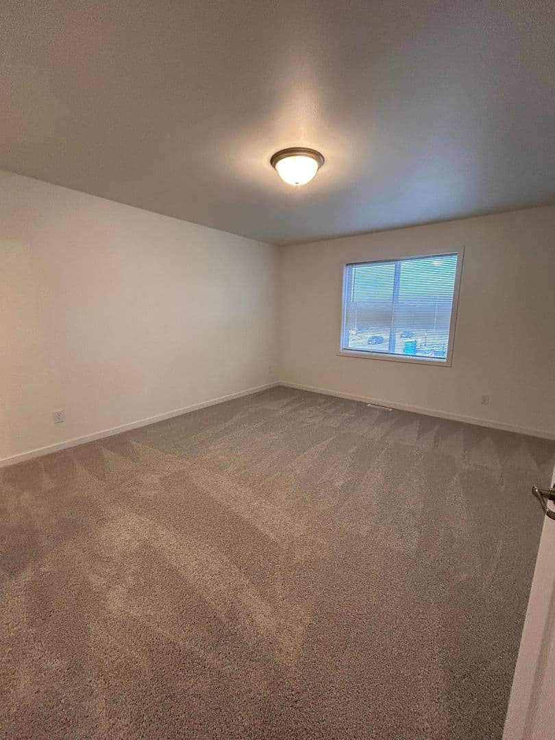 West Fargo Townhome: 891 60th Ave W
