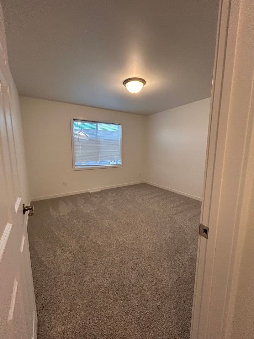 West Fargo Townhome: 891 60th Ave W