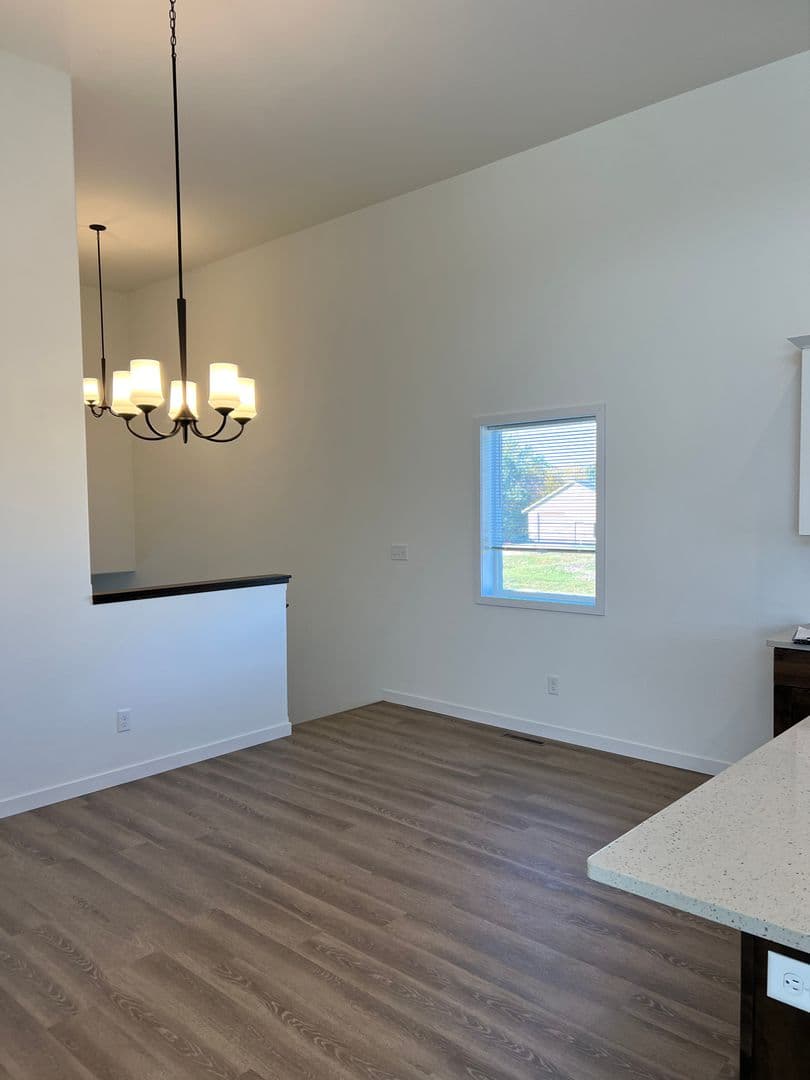 Fargo House: 6510 28th St S