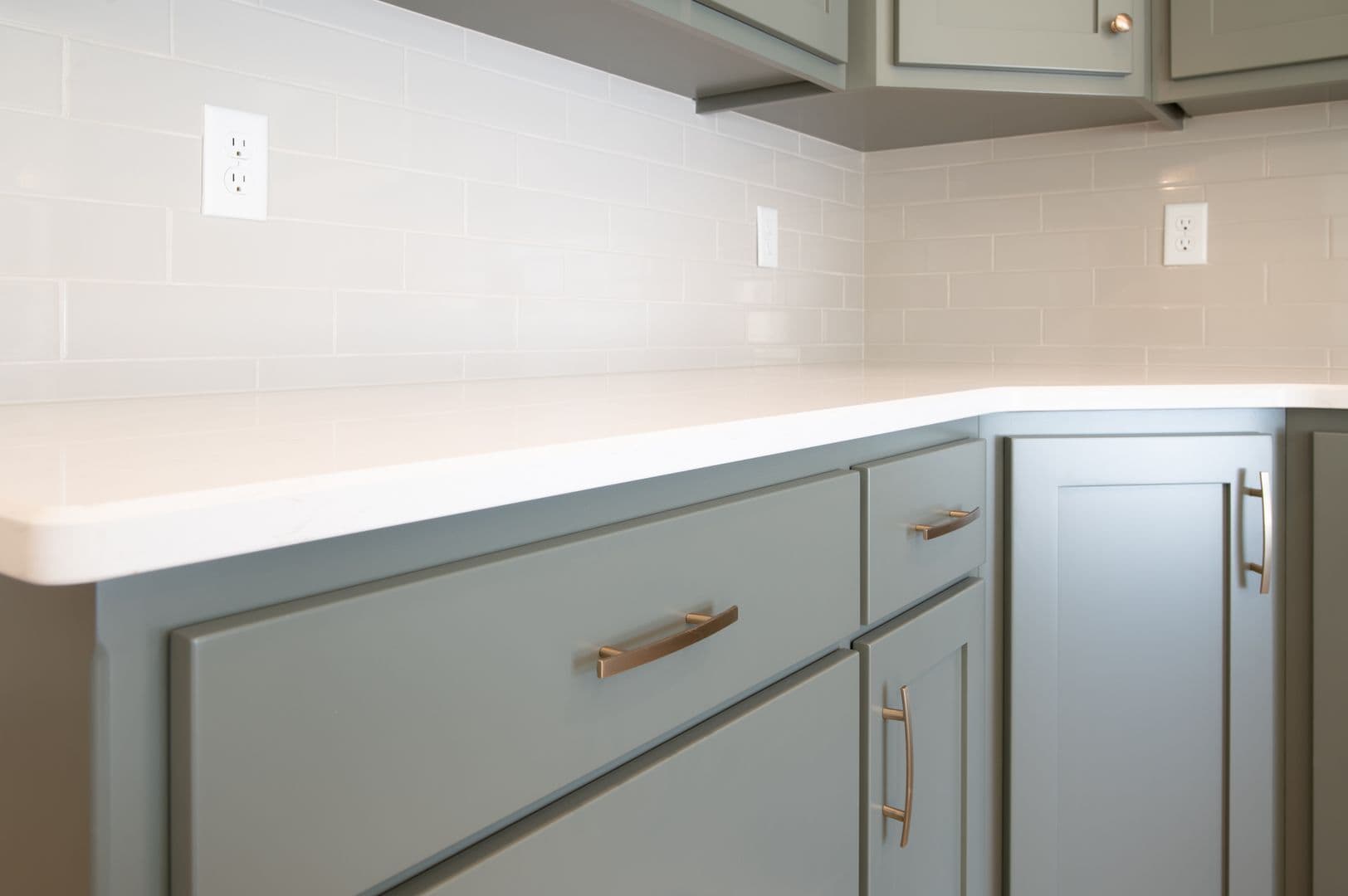 West Fargo House: 1360 Goldenwood Dr NW