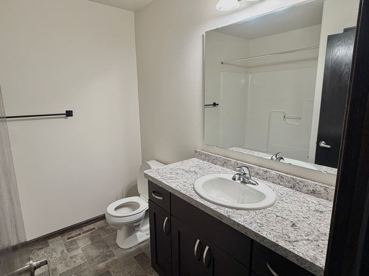 West Fargo House: 951 Eaglewood Ave W