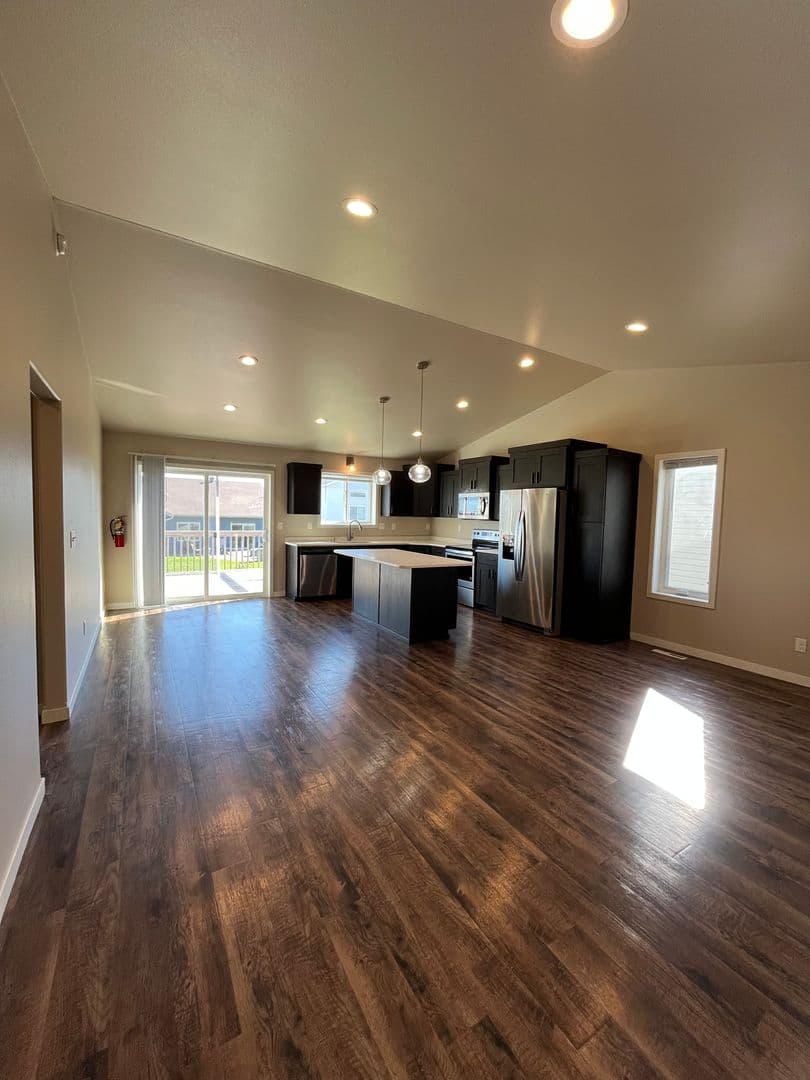 Moorhead House: 4217 14th Ave S