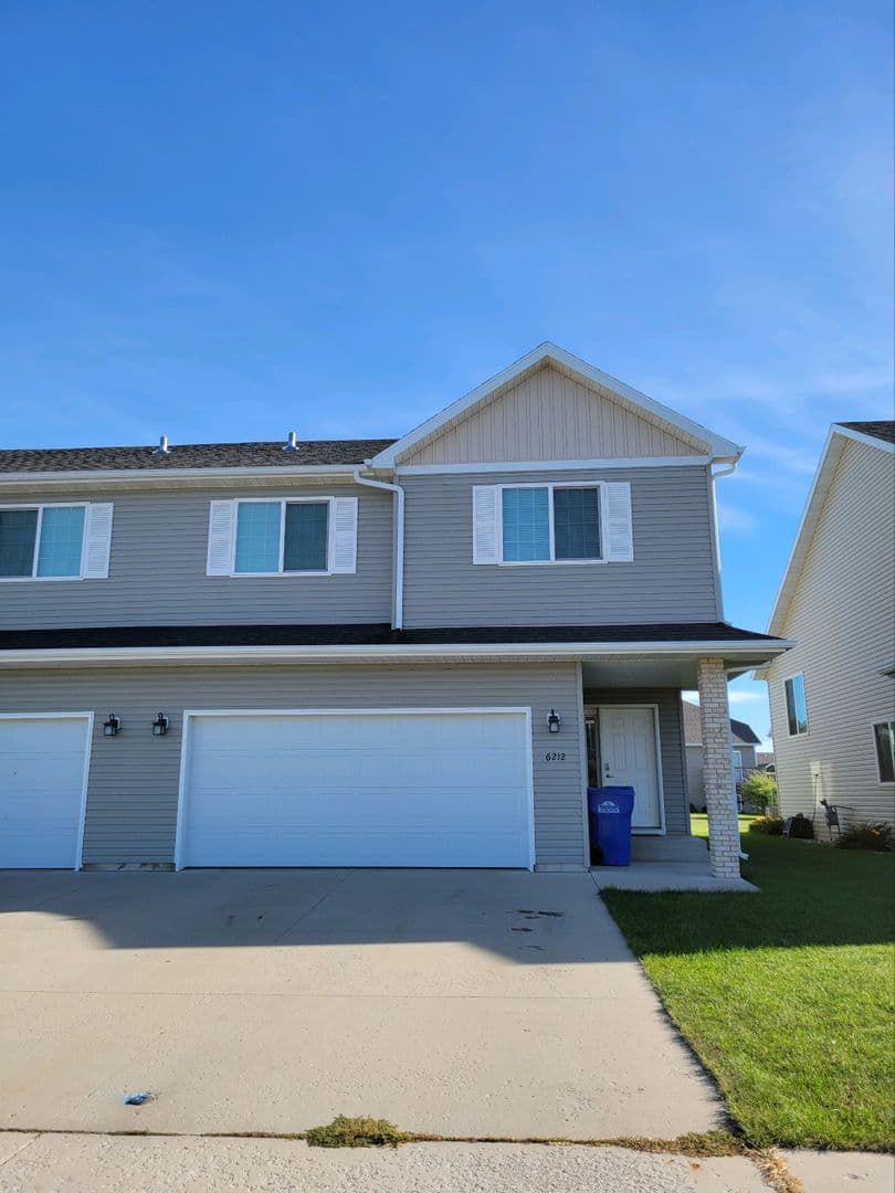 Fargo House: 6212 56th Ave S