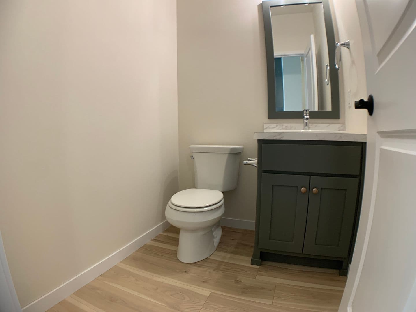 West Fargo House: 1360 Goldenwood Dr NW