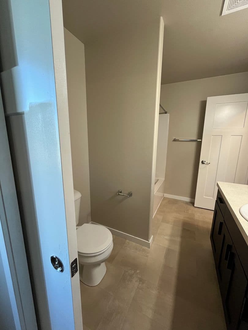 Moorhead House: 4217 14th Ave S