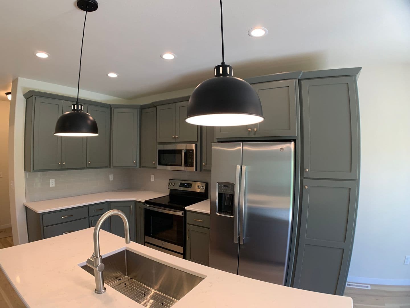 West Fargo House: 1360 Goldenwood Dr NW