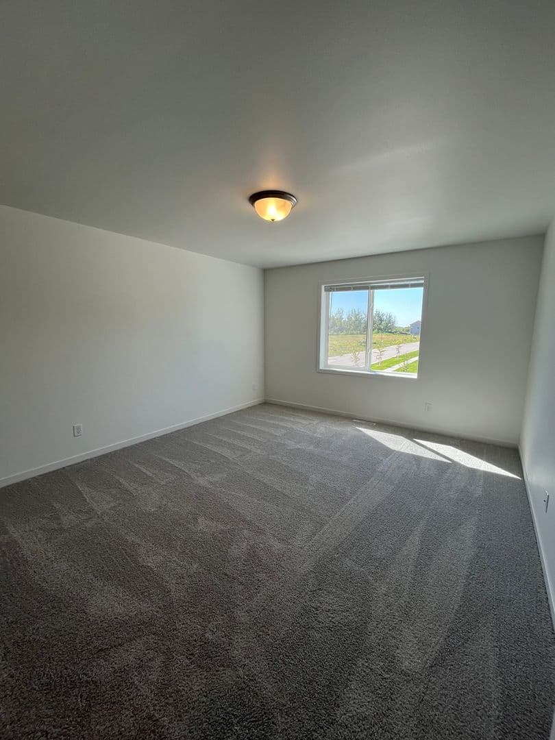 West Fargo Townhome: 950 61st Ave W - 5837 James Dr W