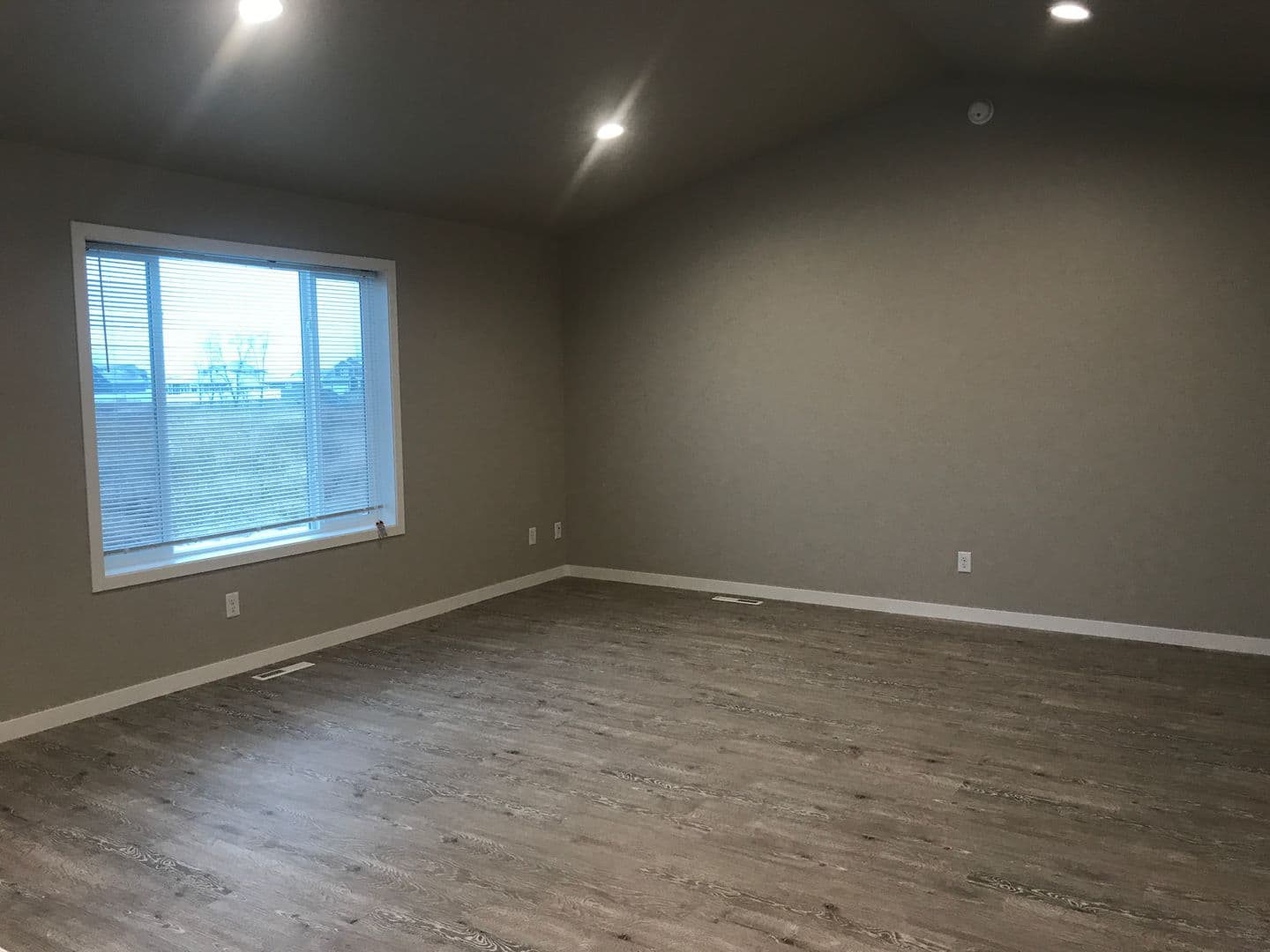 West Fargo House: 2716 11th St W