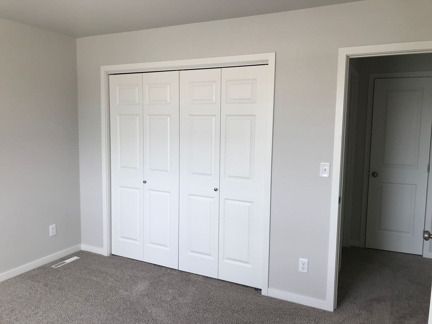 Moorhead House: 4522 13th St S
