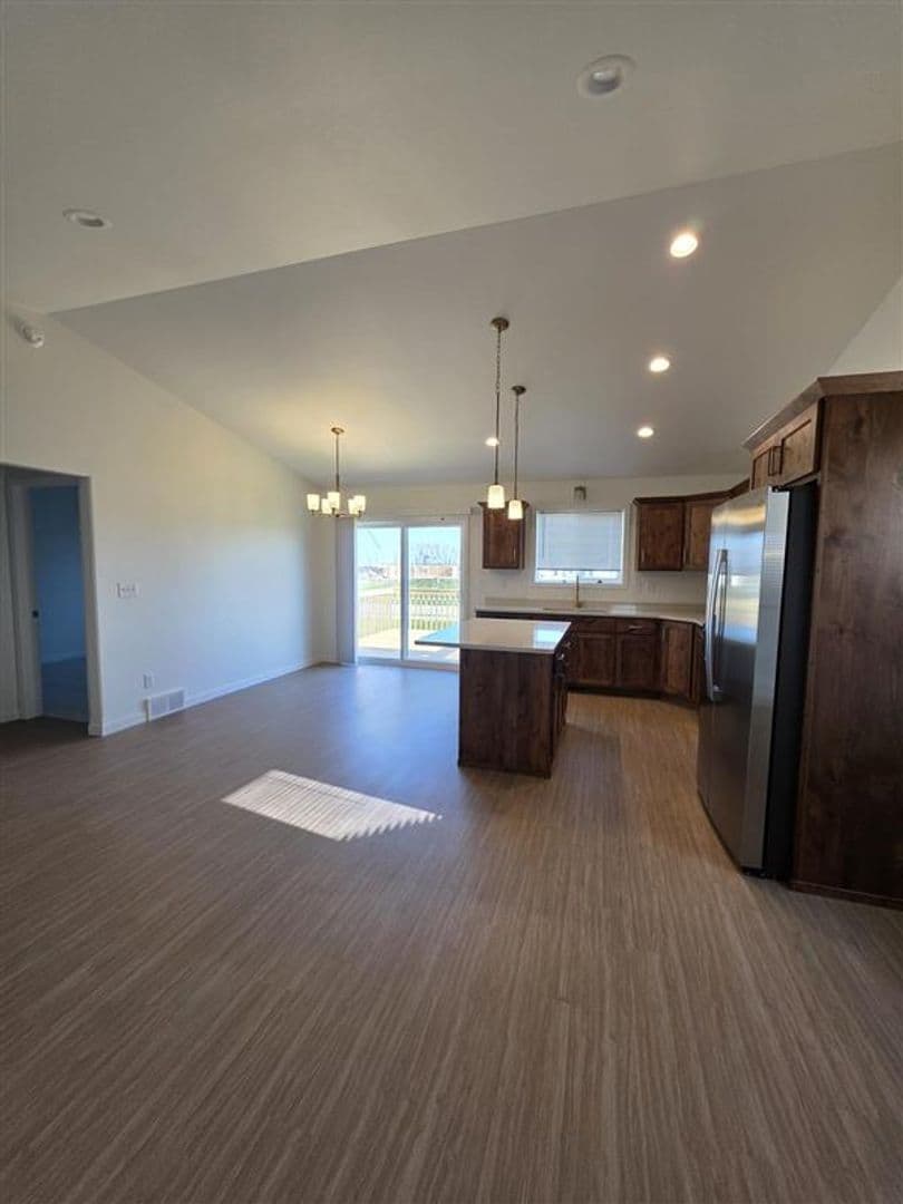 Horace House: 6729 Samuel Dr
