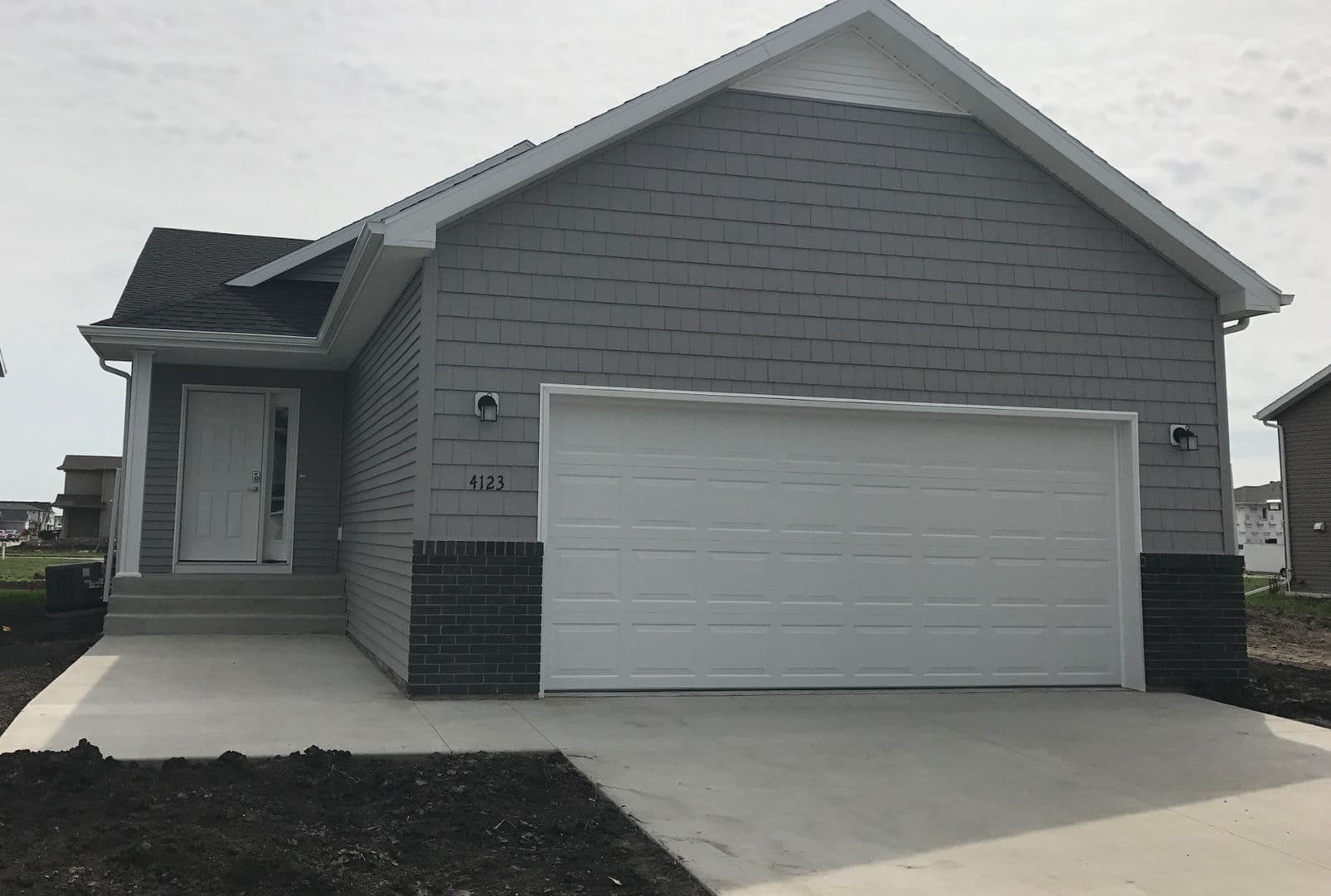 Moorhead House: 4123 14th Ave S