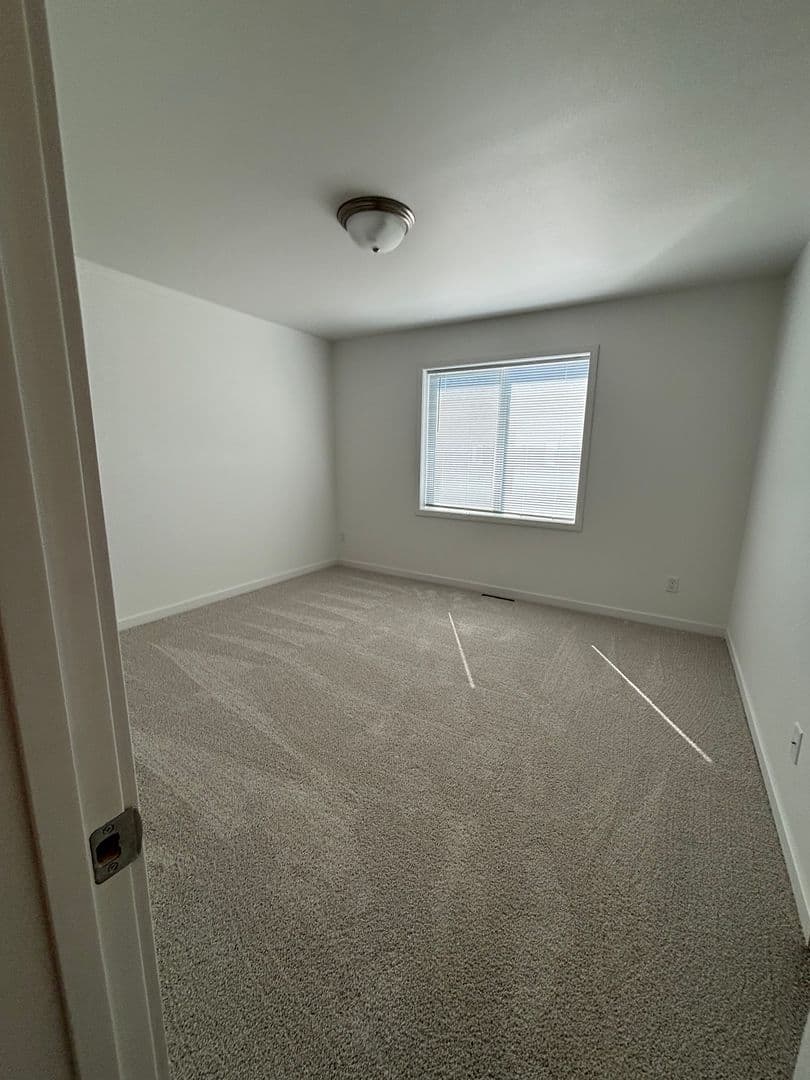 West Fargo Townhome: 950 61st Ave W - 5837 James Dr W
