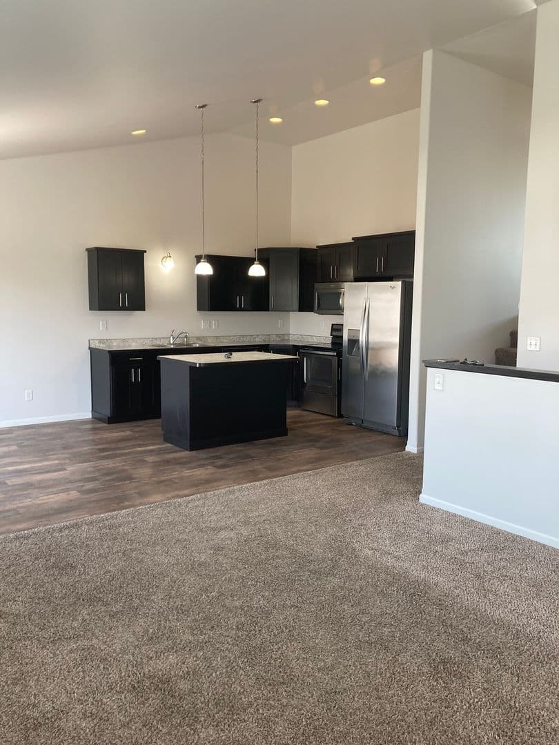 West Fargo House: 1312 4th St NW