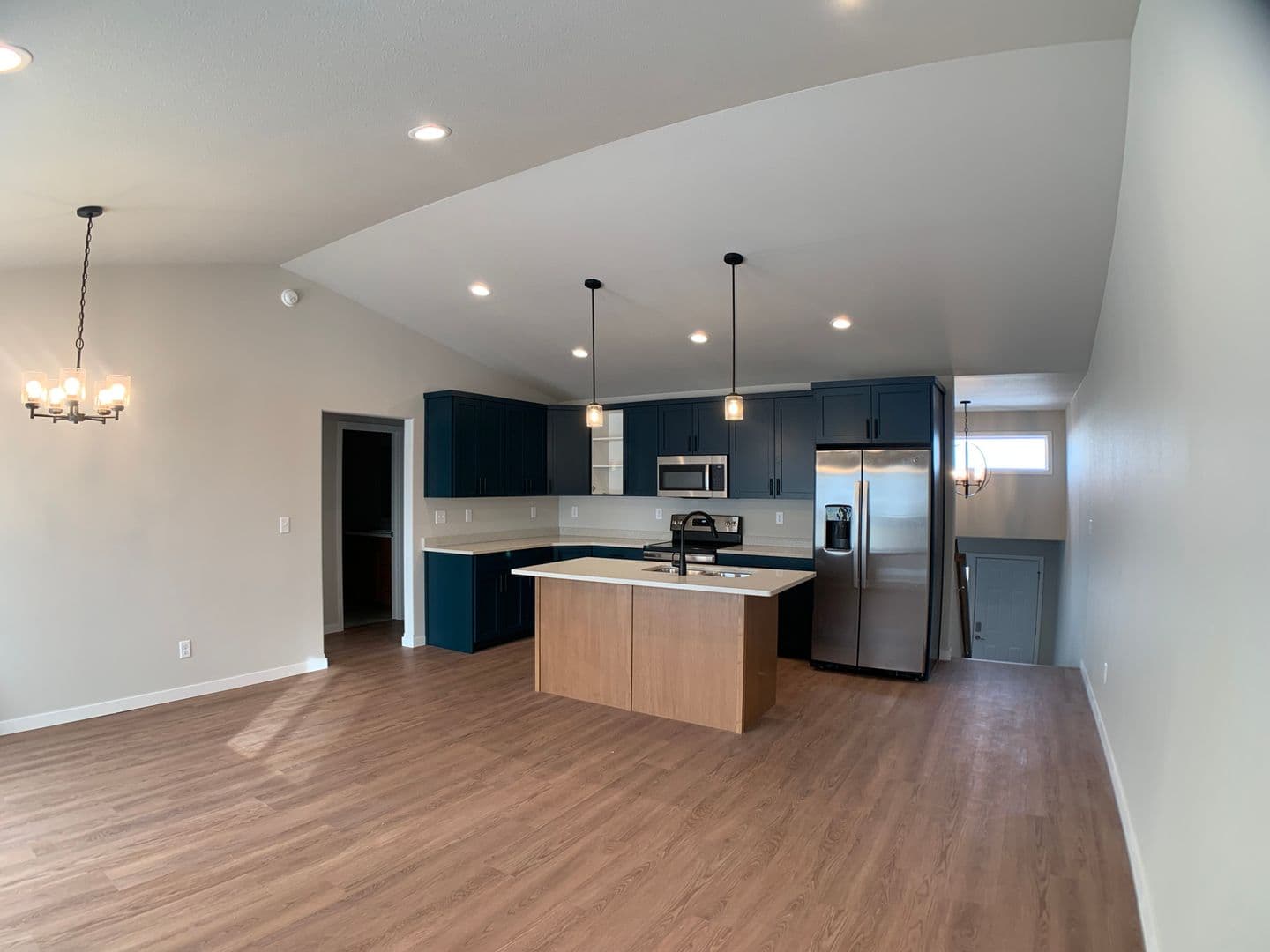Moorhead Townhome: 1701-1919 Johnson Dr S