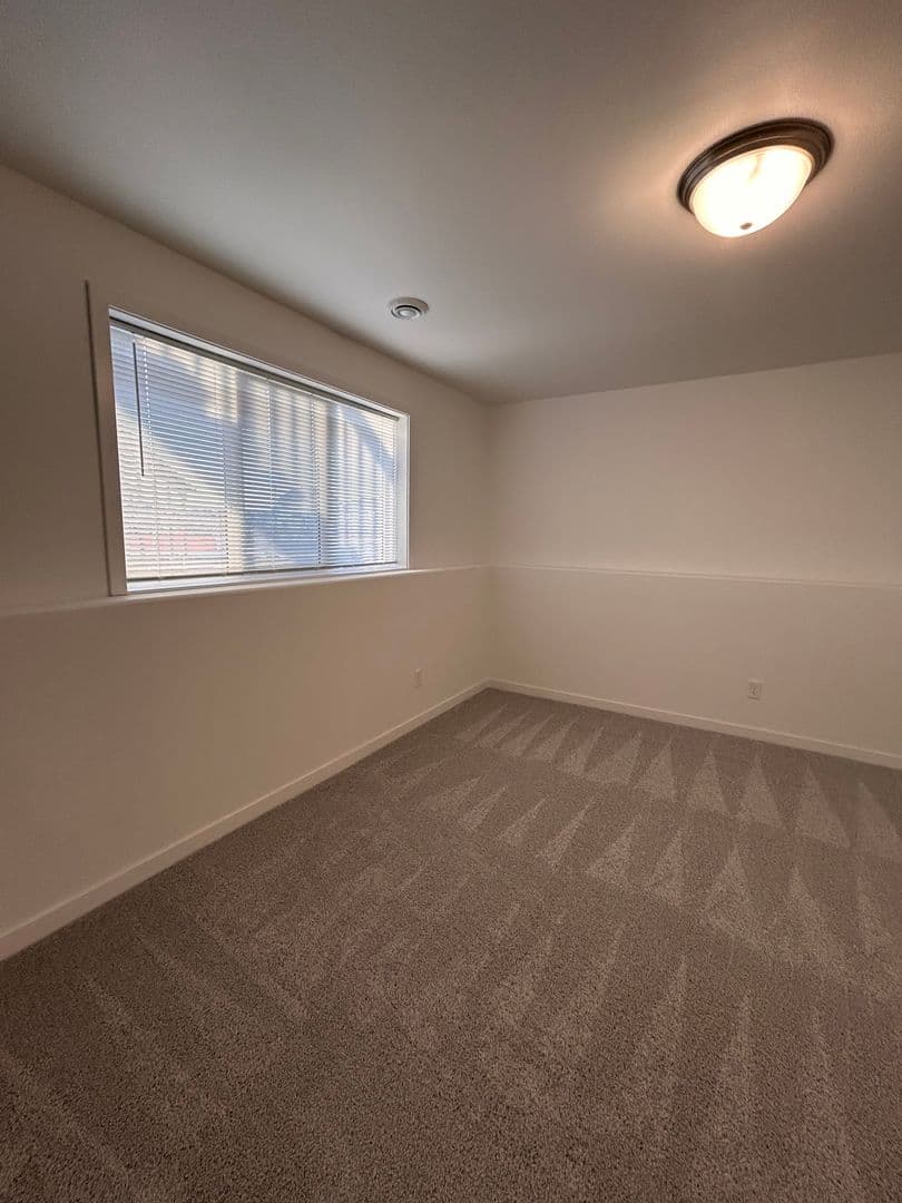 West Fargo Townhome: 891 60th Ave W