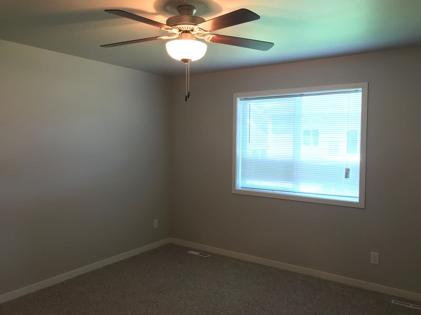 West Fargo Apartment: 2625 5th Ct W