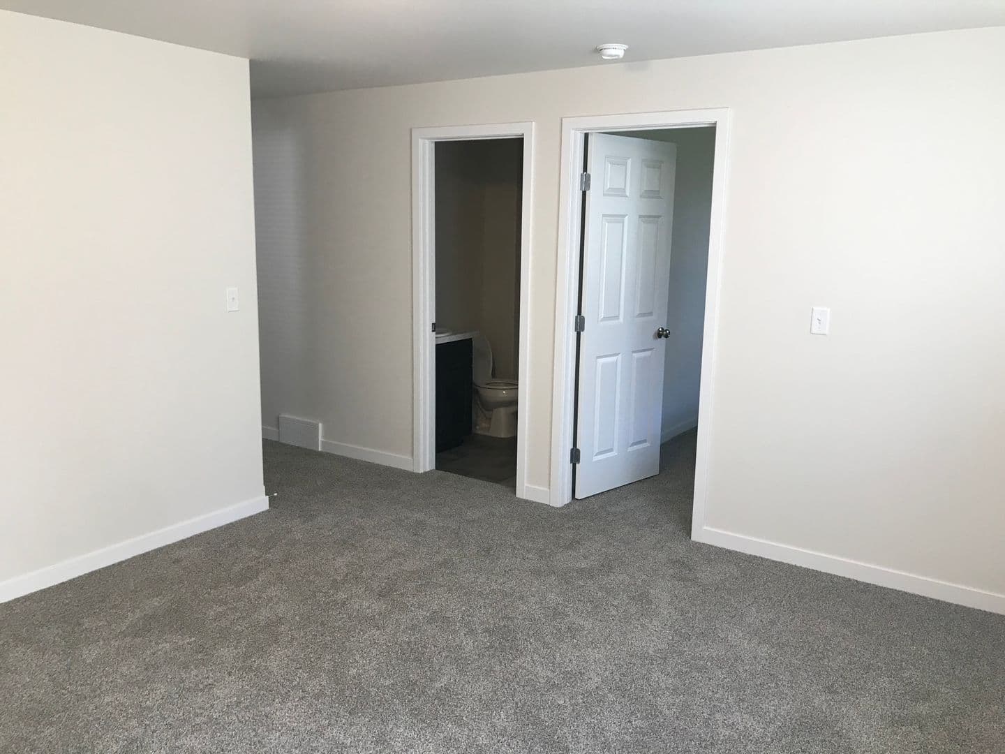 West Fargo House: 2148 Allison Lane W
