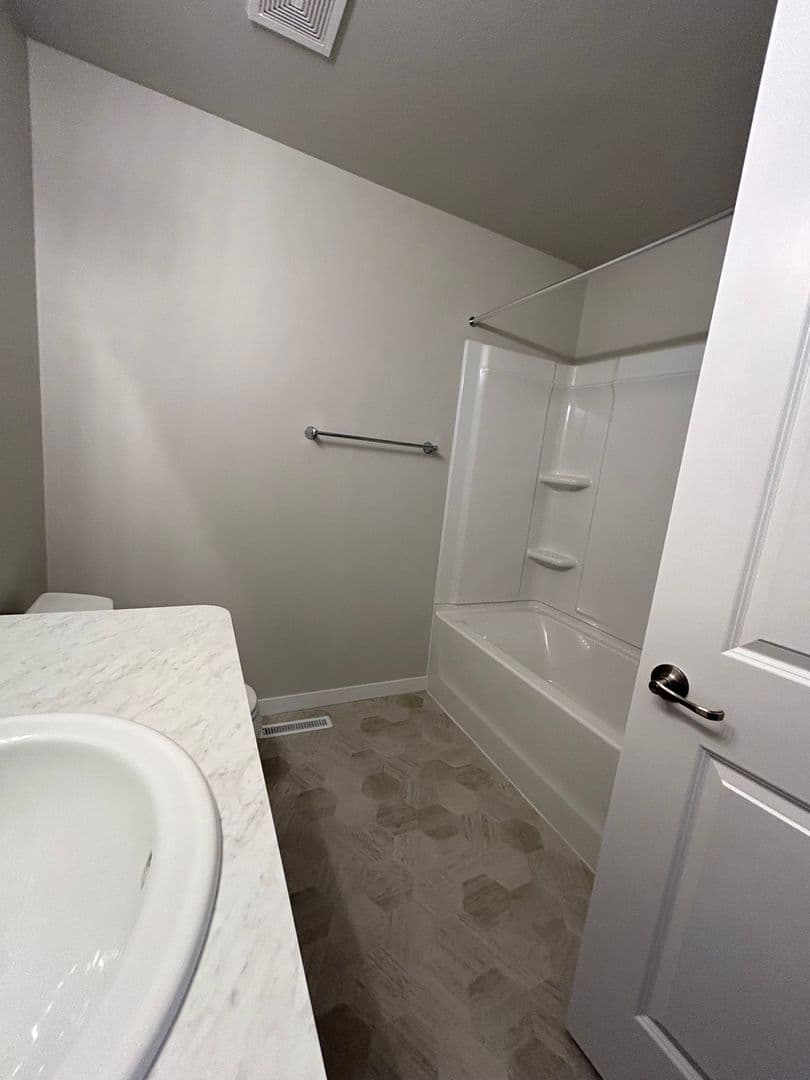 Moorhead Townhome: 3602-3890 19th St S