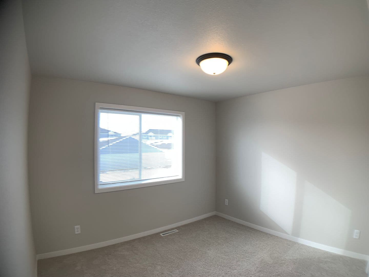 Moorhead Townhome: 1701-1919 Johnson Dr S