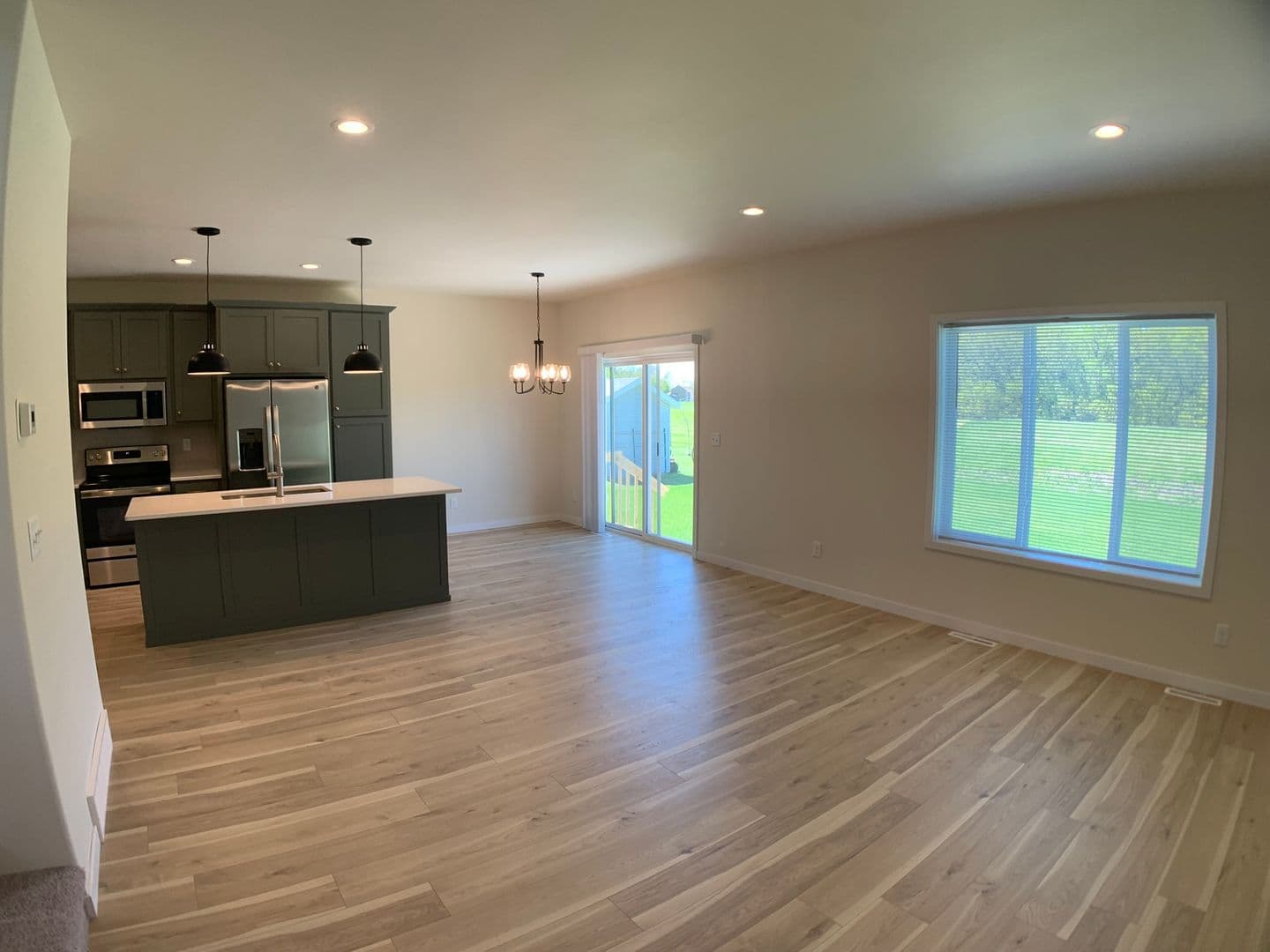 West Fargo House: 1360 Goldenwood Dr NW