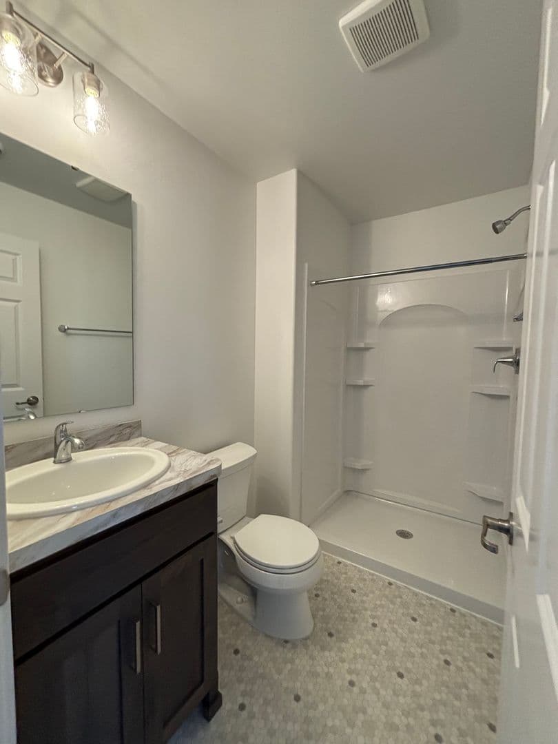West Fargo Townhome: 950 61st Ave W - 5837 James Dr W